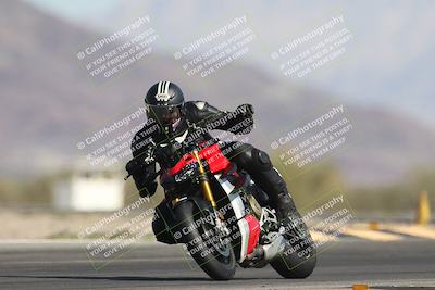 media/Oct-26-2025-Race Pace (Sun) [[c1447ca738]]/Non Verified (1st 20 Minutes of every Hour)/4-Turn 14 (1110am)/